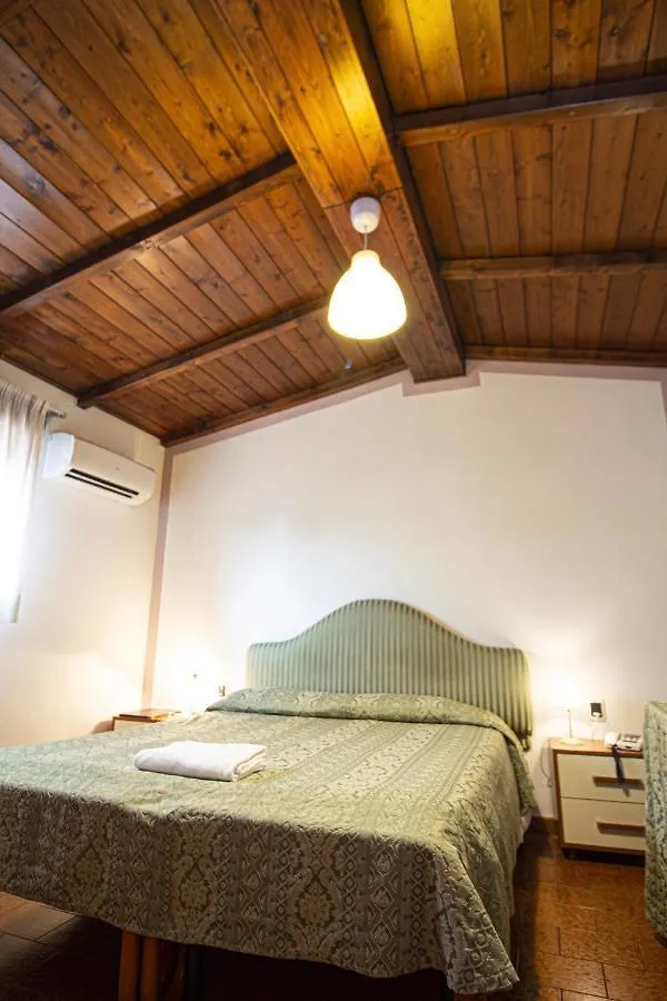 Hotel Prime Pistoia 3*,